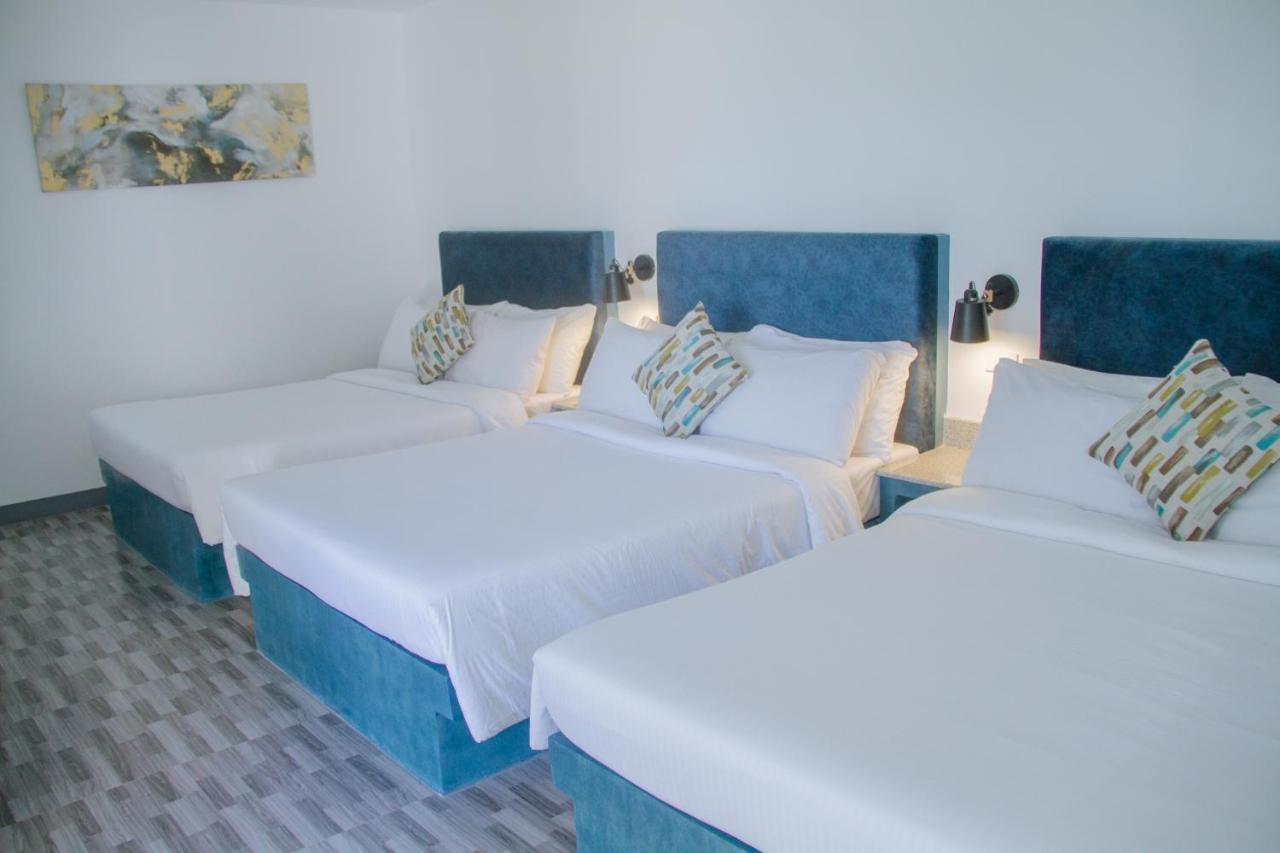 La Playa Estrella Resort